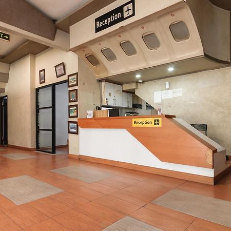 Reddoorz Near Mandaya Royal Hospital Puri Hotel Tangerang Exterior foto