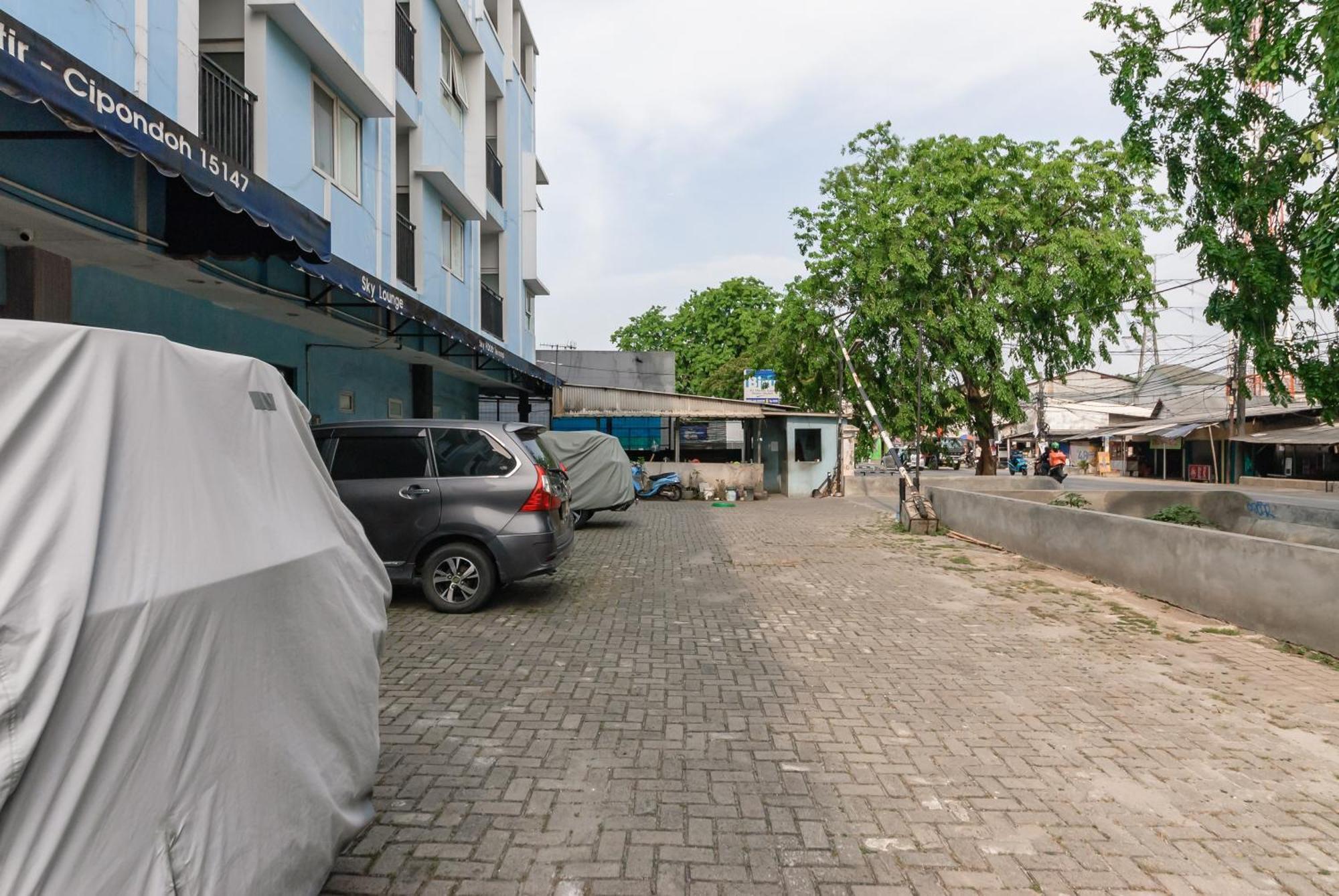 Reddoorz Near Mandaya Royal Hospital Puri Hotel Tangerang Exterior foto