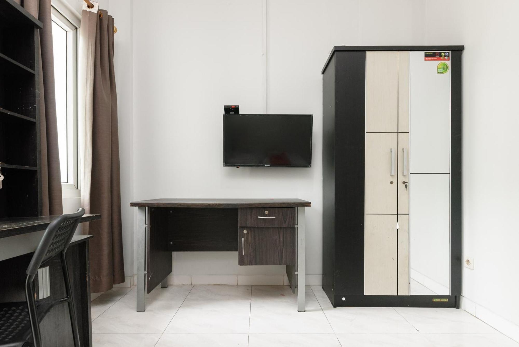Reddoorz Near Mandaya Royal Hospital Puri Hotel Tangerang Exterior foto